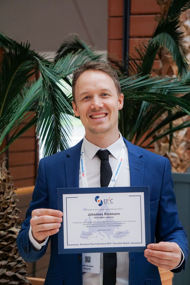 Der Preis betont die Expertise von Johannes Riedmann in der Schmerzbekämpfung.