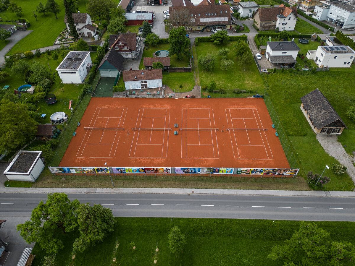 Der Tennisclub UTC Wolfurt kann seine Plätze und das Clubhaus heuer auf jeden Fall noch nutzen.⇒VN/Steurer