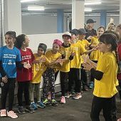 Weltstars trainieren mit Volksschülern