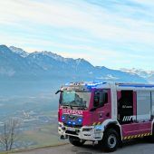 Fahrzeugsegnung der Feuerwehr Nüziders mit Frühschoppen
