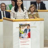 „Sozialpolitischer Dammbruch“