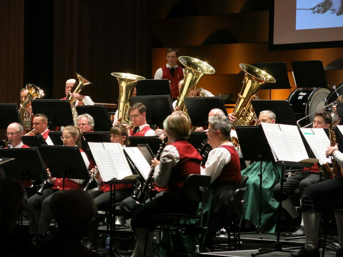 Frühjahrskonzert der Stadtmusik Bregenz am 10. Mai – Blasmusik & Musicalmagie im Festspielhaus mit Gästen, Ehrungen & musikalischem Nachwuchs.⇒Stadtmusik Bregenz