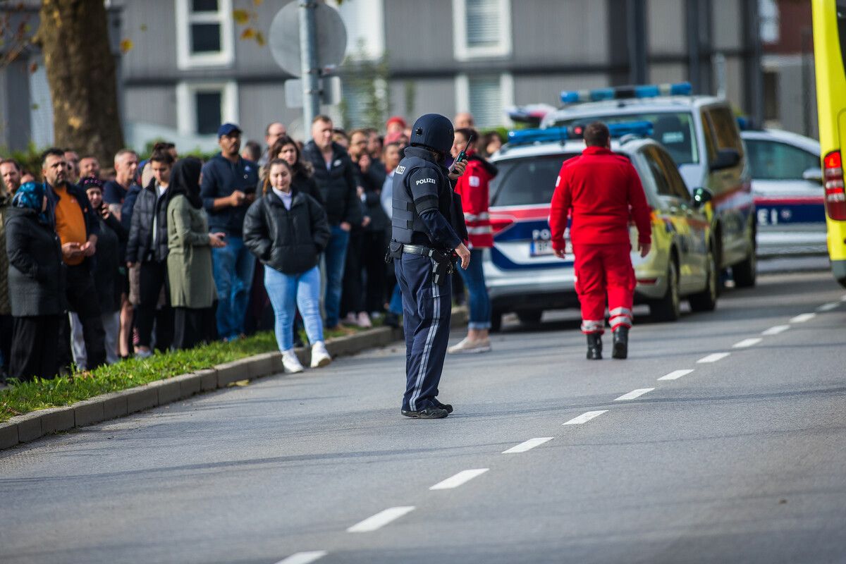 Im November 2022 gab es eine Amok-Androhung an der Mittelschule Haselstauden in Dornbirn. Die Cobra war im Einsatz. ⇒VN/Steurer