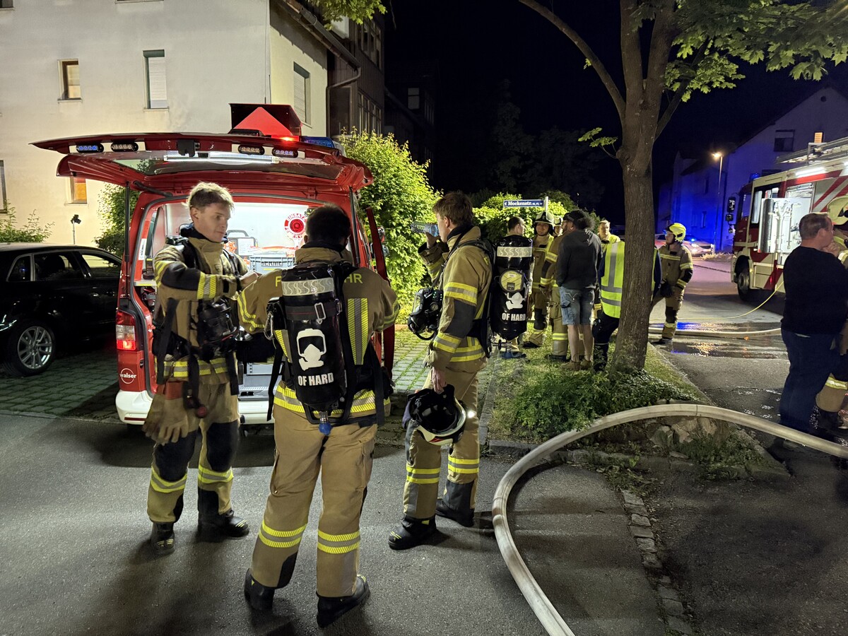 Knapp 40 Einsatzkräfte bekämpften den Brand.