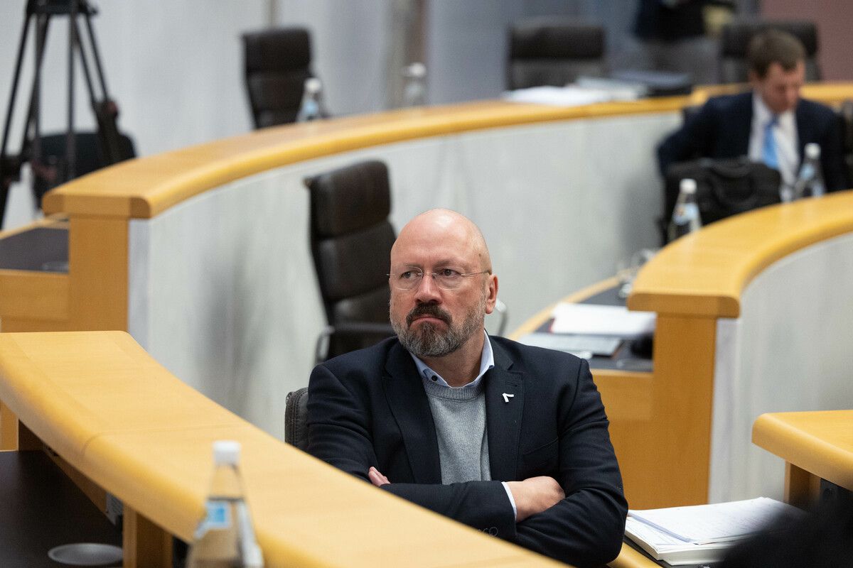 „Kunst gehört in den öffentlichen Raum – dorthin, wo Menschen leben.“ ⇒klaus hartinger