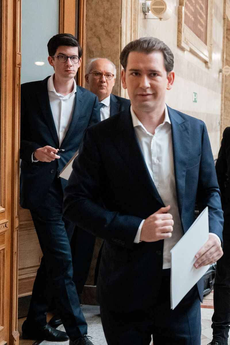 Kurz wurde freigesprochen, Bonellis (dahinter) Urteil bestätigt. ⇒APA/HOCHMUTH