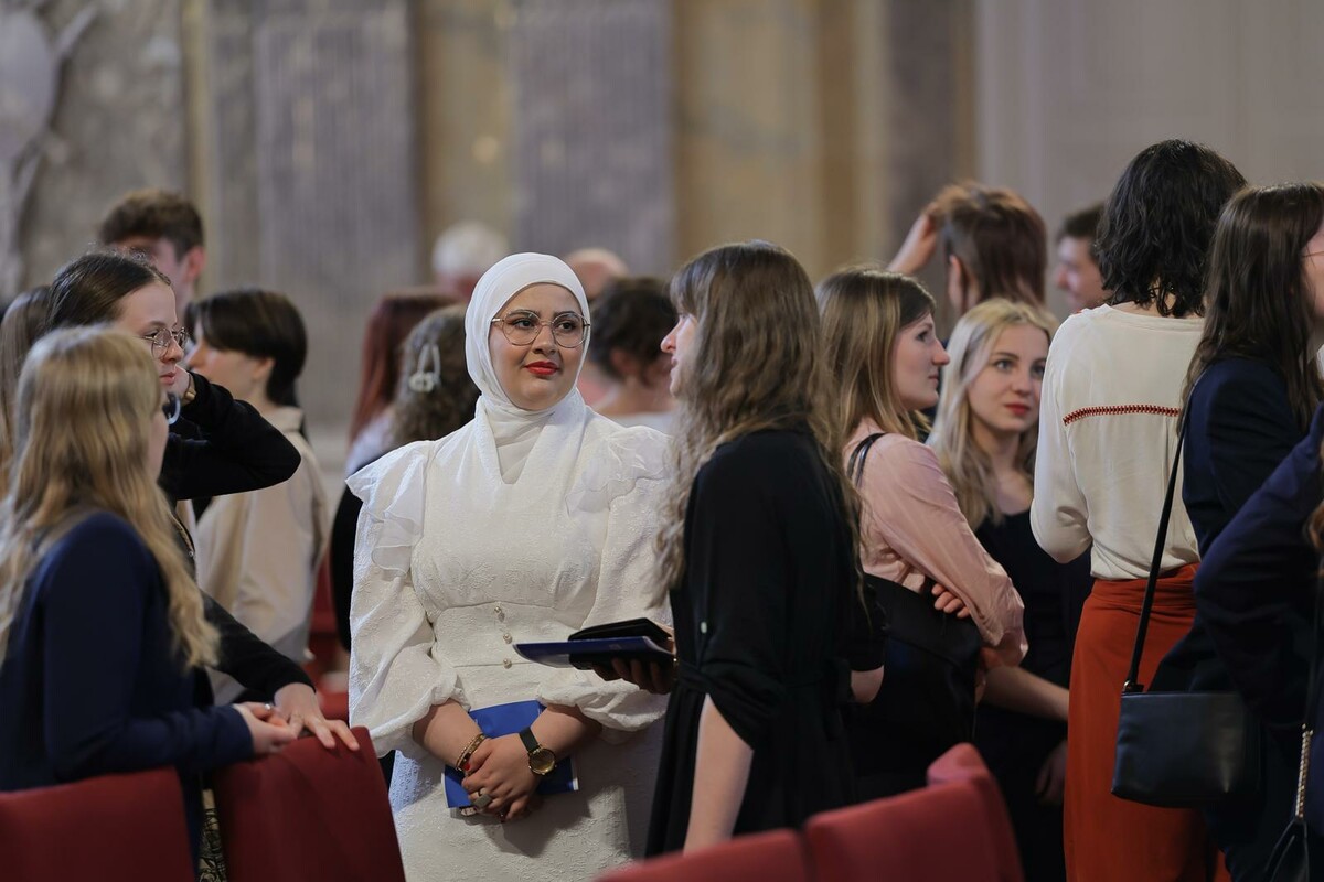 Laurine Almohammad kam kurz vor ihrem 14. Geburtstag nach Österreich. Heute studiert sie an der Universität Innsbruck.⇒Privat (3)