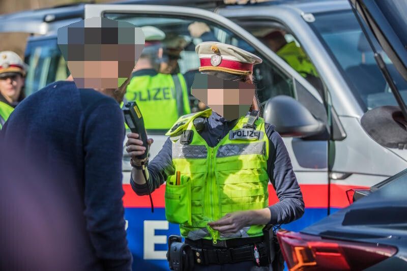 Mit einer „Aktion scharf” der Verkehrspolizei ist jederzeit und überall zu rechnen.⇒symbol/vn/steurer