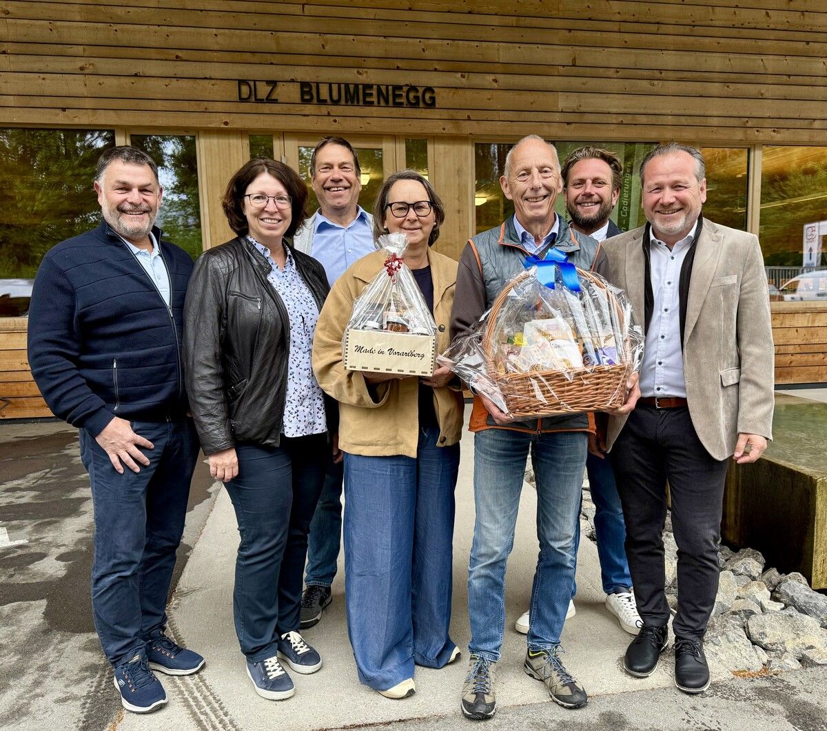 V. l.: Bgm. Martin Konzet, Bgm. Alexandra Schalegg, GR Michael Mayerhofer, Vize-Bgm. Heike Hartmann, Alt-Vize-Bgm. Reinhold Schneider, GF Roland Köfler und Obmann Bgm. Harald Witwer.⇒DLZ Blumenegg