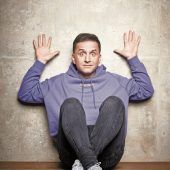 Mit Vollgas zum Glück: Comedy-Star Özcan Cosar in Friedrichshafen
