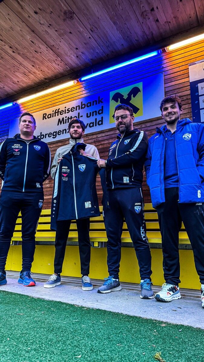 Vorstellung des neuen Cheftrainers des FC Au. ⇒VN/tk