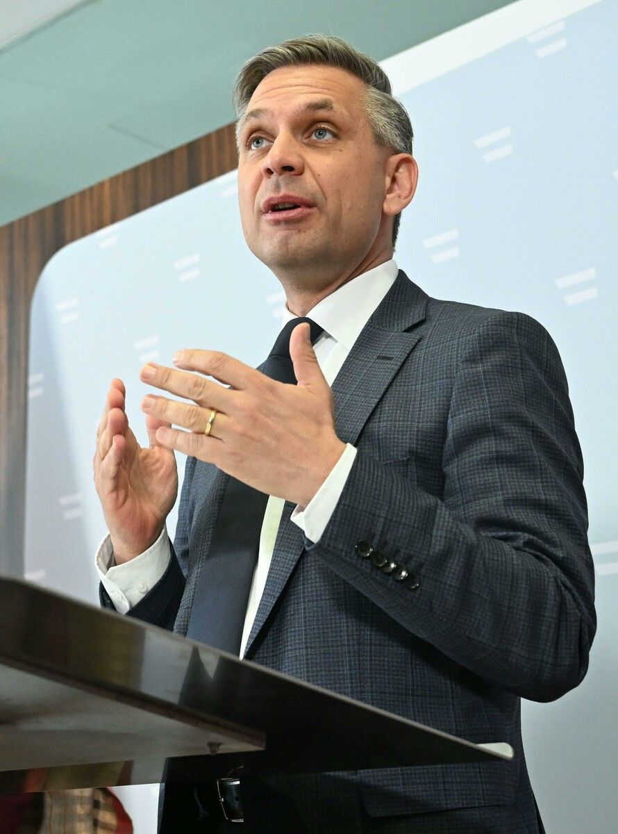 Wirtschaftsminister Hattmannsdorfer hofft auf Einigkeit.⇒ APA