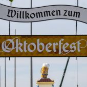 Aufbau fürs Oktoberfest startet