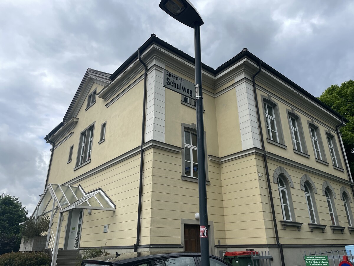 Baustellenführung beim Kindergarten Kirchgasse in Altenstadt. ⇒VN/LIN