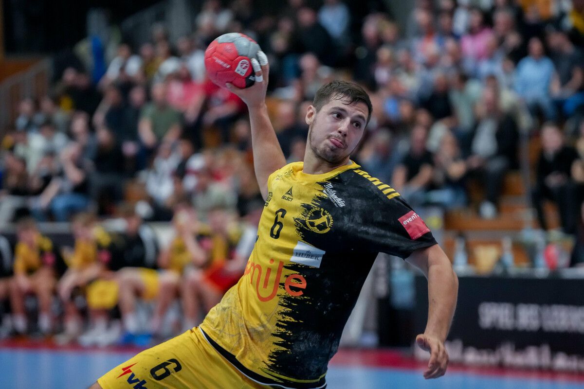 Bregenz-Handball-Spielmacher und Goalgetter Markus Mahr erhielt zwei Auszeichnungen. Der zuküftigen Deutschland-Legionär wurde zum HLA-Spieler der Saison und besten Rückraum-Mitte-Spieler gewählt.⇒VN/DS
