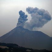 Vulkan in Guatemala spuckt wieder Feuer