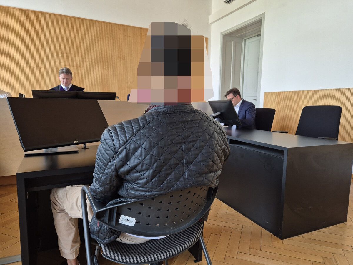 Der Angeklagte ging bei seinen Malversationen recht raffiniert vor. ⇒Eckert