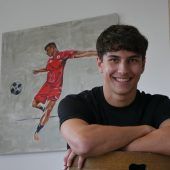 Vom Fußballplatz auf den großen Laufsteg