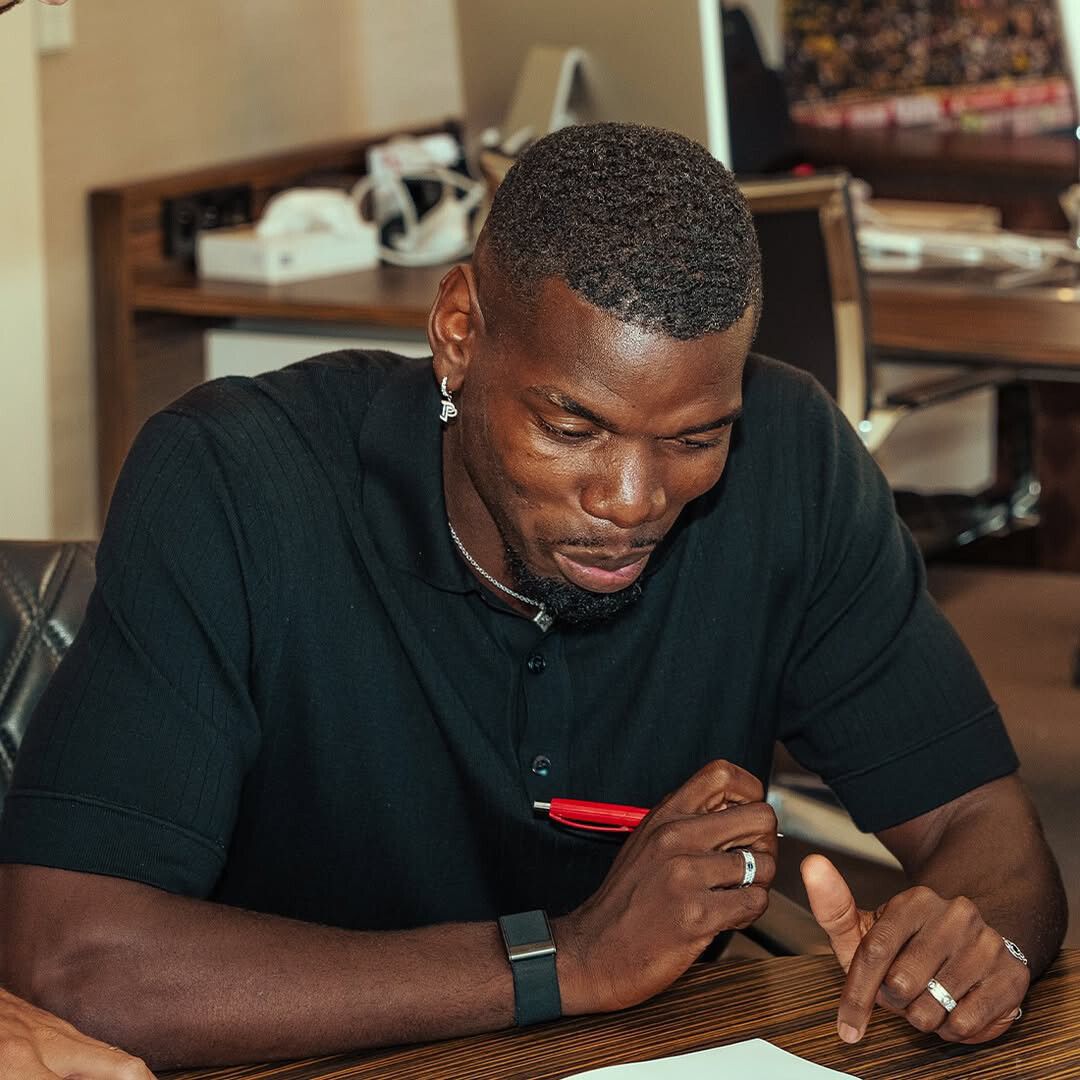 Der Weltmeister von 2018, Paul Pogba, zeigte sich bei der Vertragsunterzeichnung für den AS Monaco emotional und ließ seinen Tränen freien Lauf.⇒asmonaco