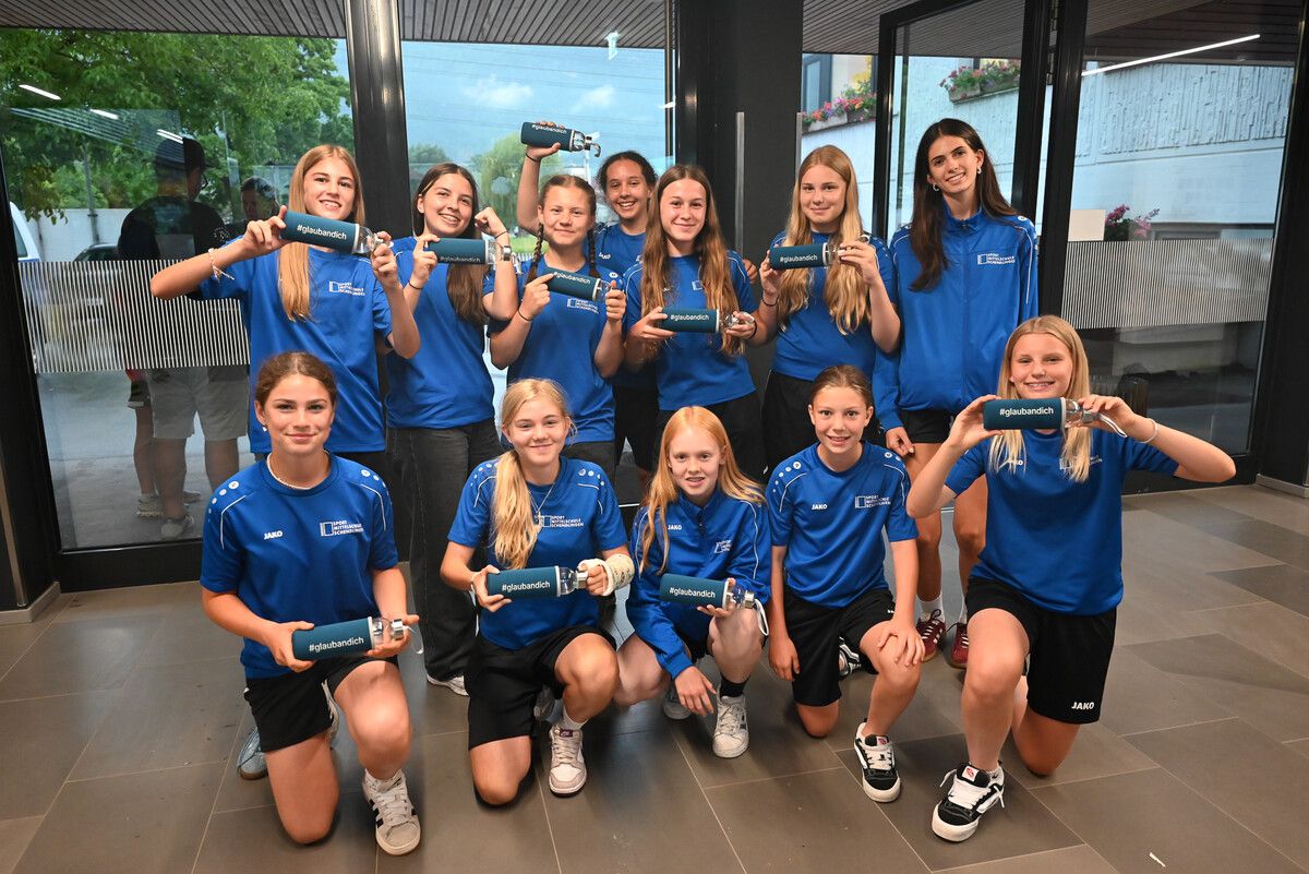 Die Fußball-Bundesmeisterschaft der Sparkasse Schülerinnenliga findet diese Woche in Vorarlberg statt. Das Team von Bregenz Schendlingen kämpft um den ersten Platz.⇒BVS