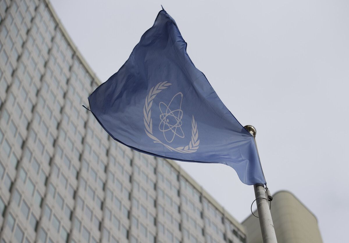 Die IAEA warf dem Iran erstmals seit fast zwanzig Jahren offiziell vor, seine Verpflichtung zur Nichtverbreitung von Atomwaffen zu verletzen.⇒AFP