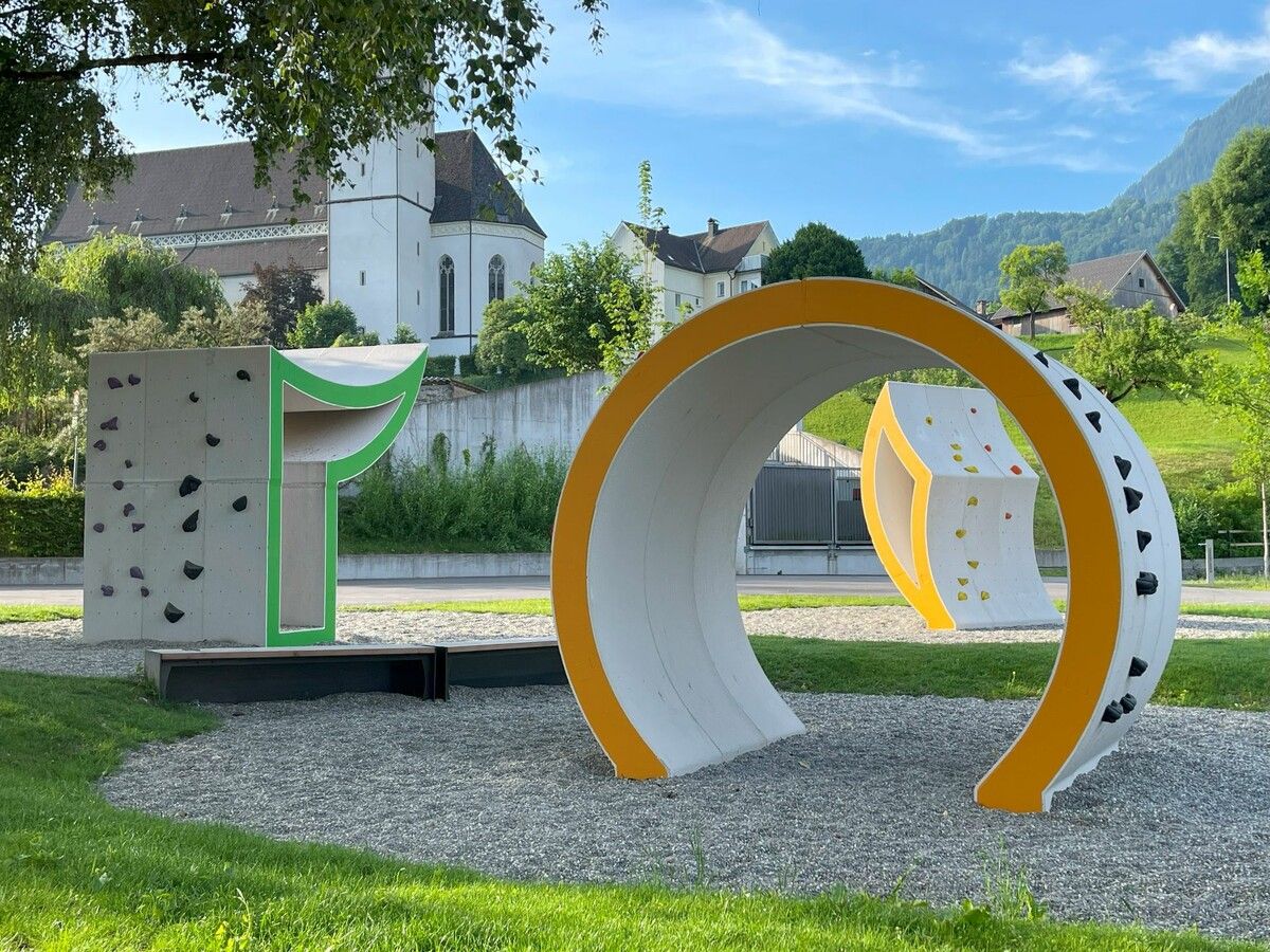 Die Kletterelemente wurden dem Logo der Marktgemeinde nachempfunden. ⇒MG Frastanz