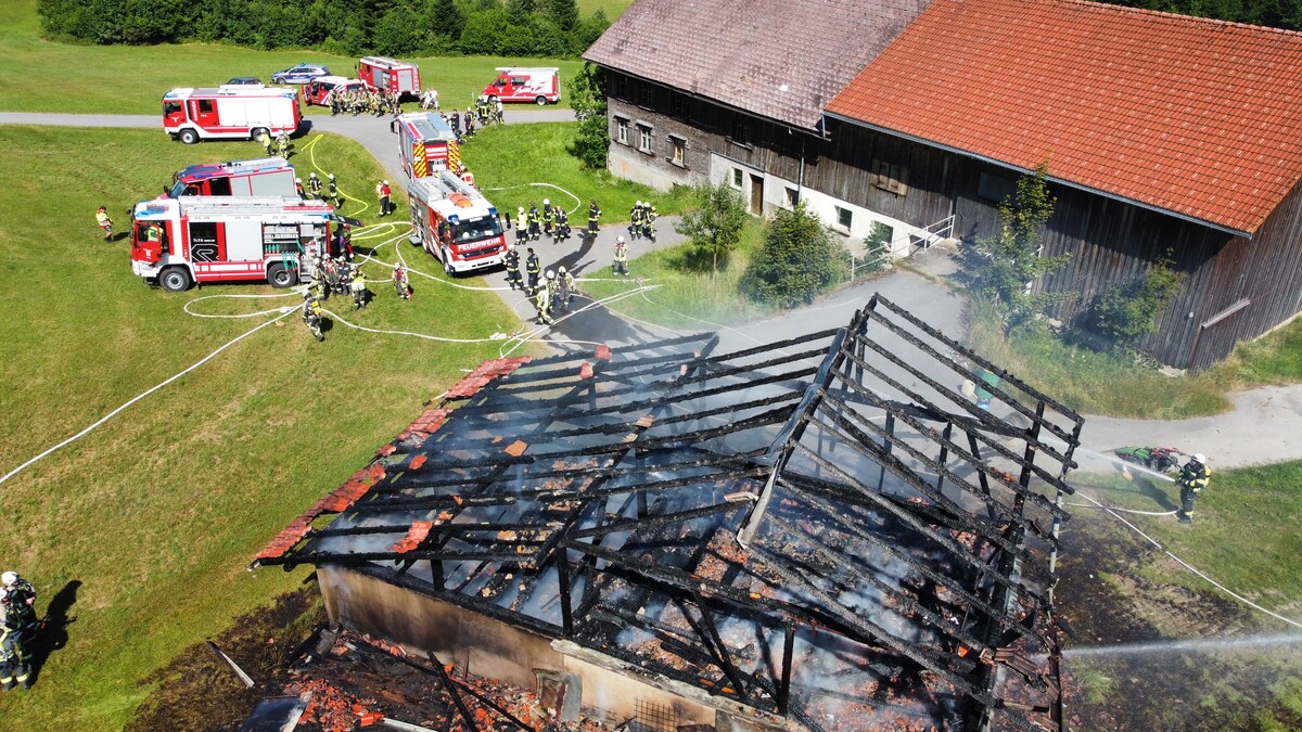 Die Maschinenhalle wurde bei dem Brand komplett zerstört.⇒vol.at/vlach