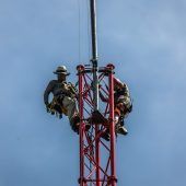 Windmessmast auf der Alpe Rauz steht