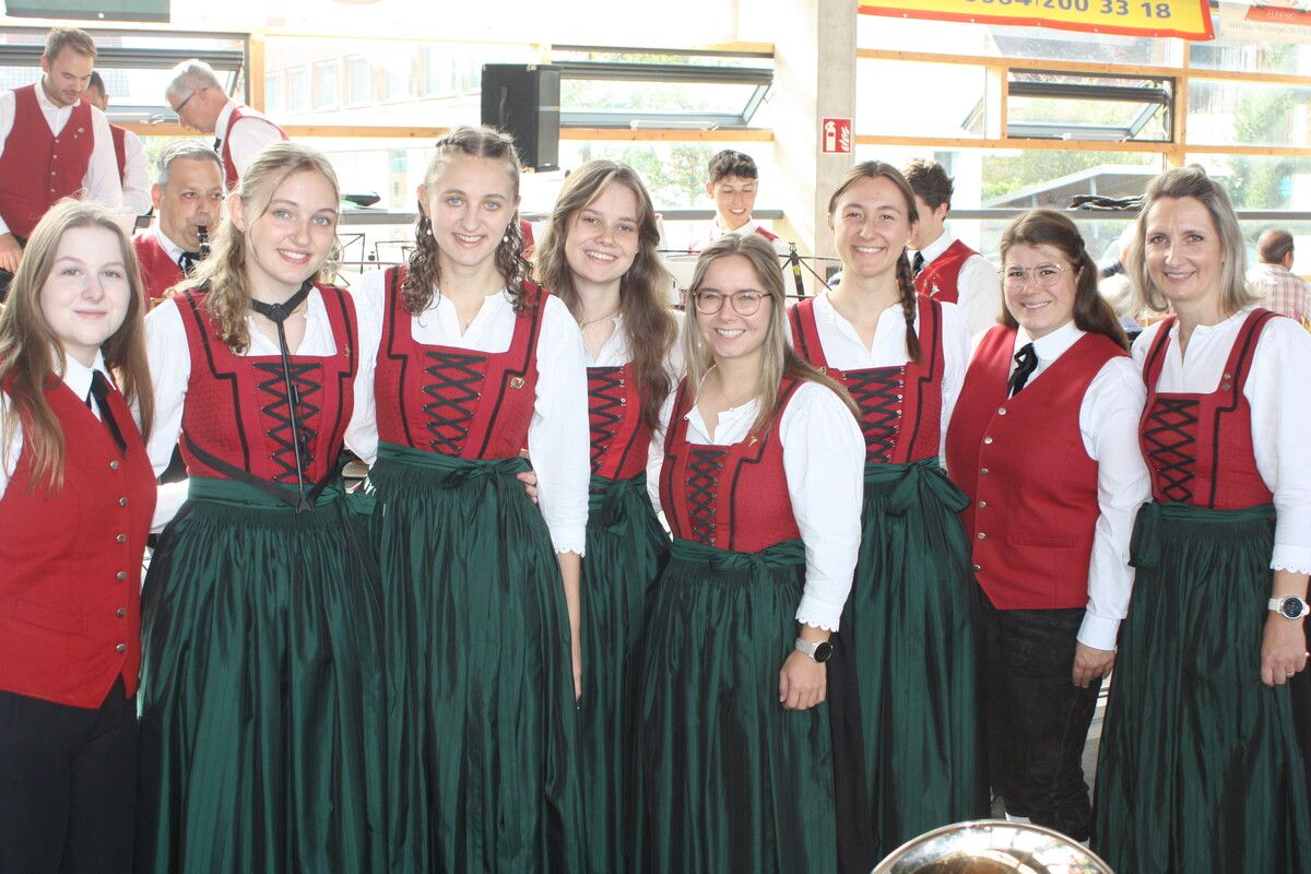 Die Musikantinnen des Schützenmusikvereins Sulz freuen sich auf das Jubiläumsfest. ⇒vn/TK