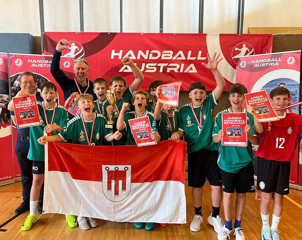 Die siegreichen Handballer des Collegium Bernardi PG Mehrerau im Junior-Schulcup.⇒Handball Austria