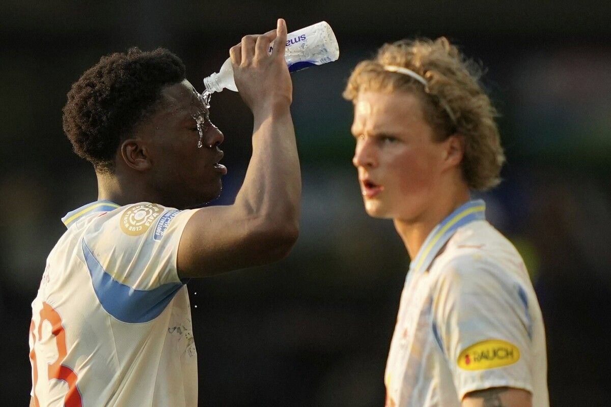 Die Spieler des FC Red Bull Salzburg hatten mit den Temperaturen in Washington zu kämpfen und verpassten den vorzeitigen Achtelfinaleinzug.⇒ap