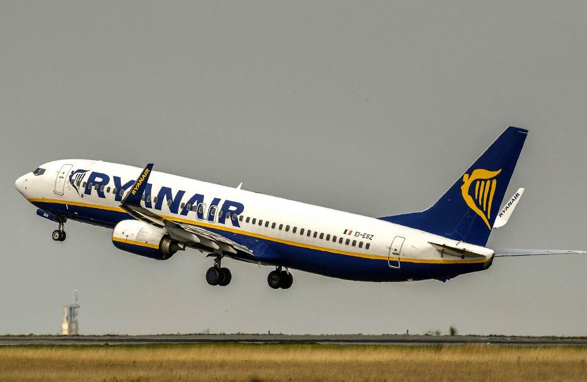 Eine Ryanair-Maschine musste ungeplant am Flughafen Memmingen landen.⇒AFP