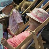 Mit der Buch am Bach in Bücherwelten abtauchen