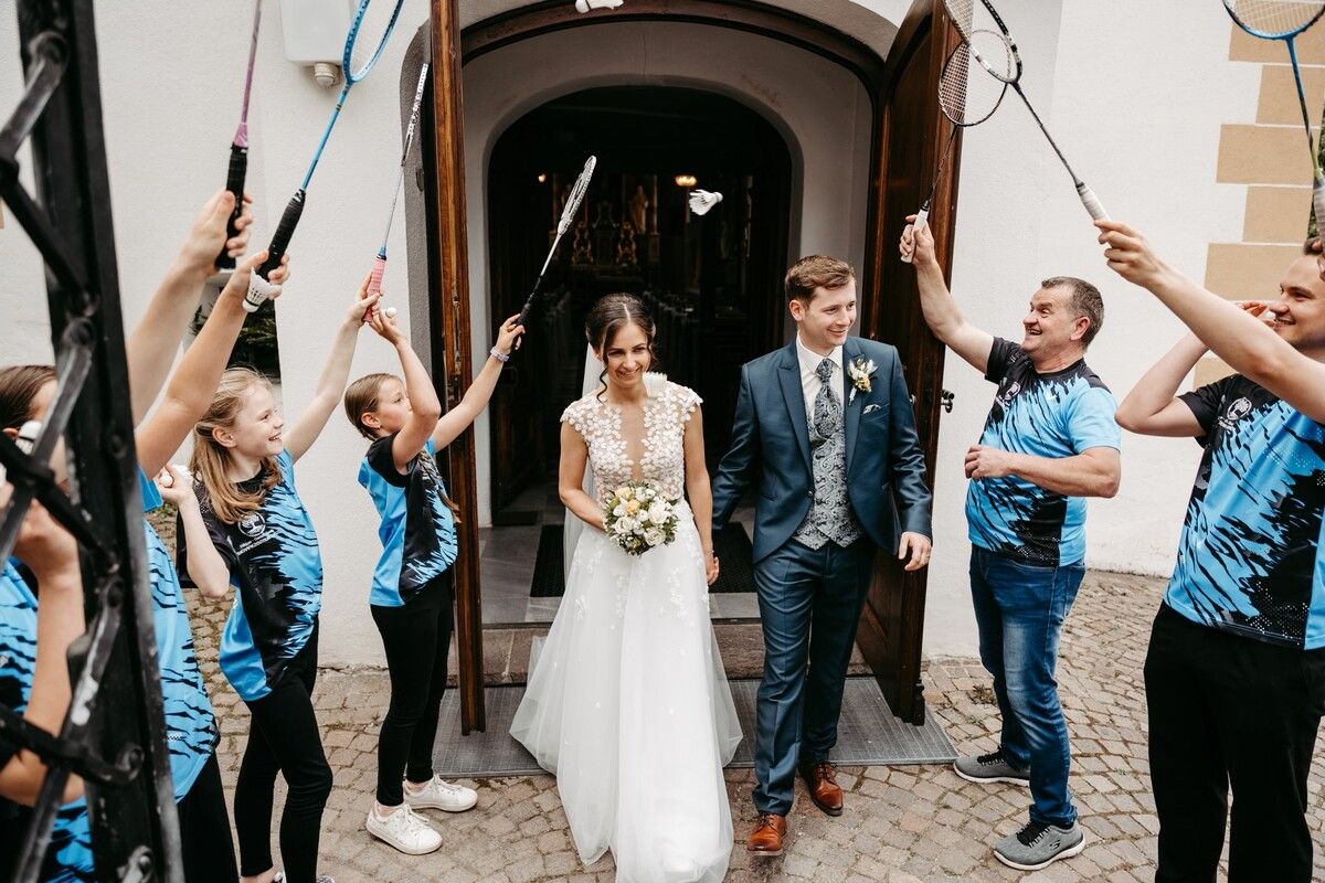 In der Pfarrkirche Nußdorf-Debant in Osttirol gaben sich im Mai letzten Jahres Racketlon-Ass Emanuel Schöpf und Irina Olsacher das Jawort. ⇒Privat