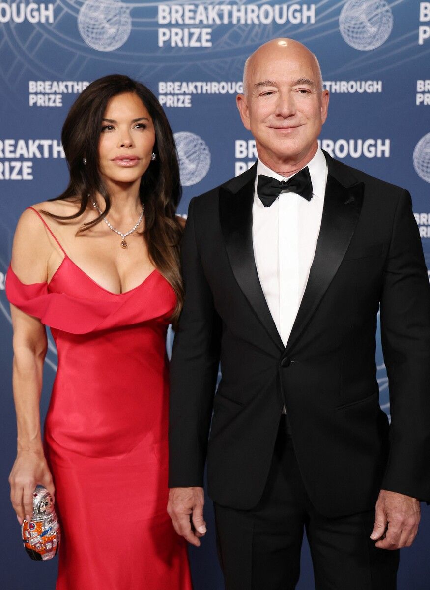 Jeff Bezos und Lauren Sanchez – zu ihrer Hochzeit werden 250 prominente Gäste erwartet.⇒afp