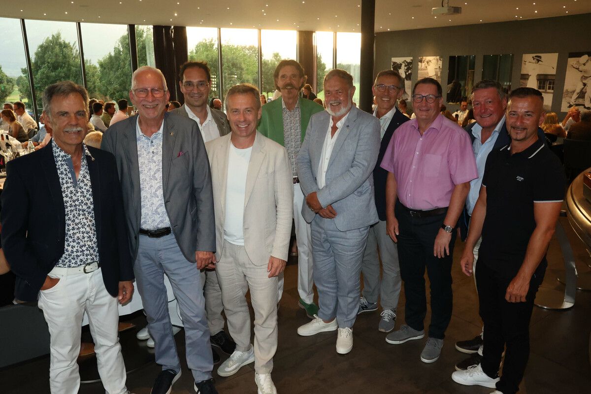 Michael Wolf, Christian Taucher, Markus Thaler, Ernst Seidl, Dieter Haid, Karlheinz Koch, Robert Slepicka, Holger Zander, Jürgen Schuster und Martin Schieder. ⇒AME