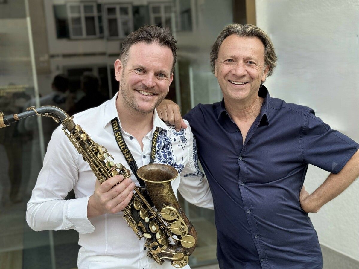 „Mr. Soulsax“ Benny Horatschek und Emanuele Esposti sorgten für Partystimmung.