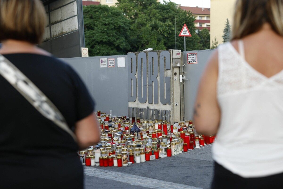 Nach dem Amoklauf am BORG Dreierschützengasse in Graz gedachten die Menschen den vielen Opfern.⇒AFP