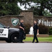 Tödliche Schüsse auf Politikerin in den USA: Täter bisher nicht gefasst