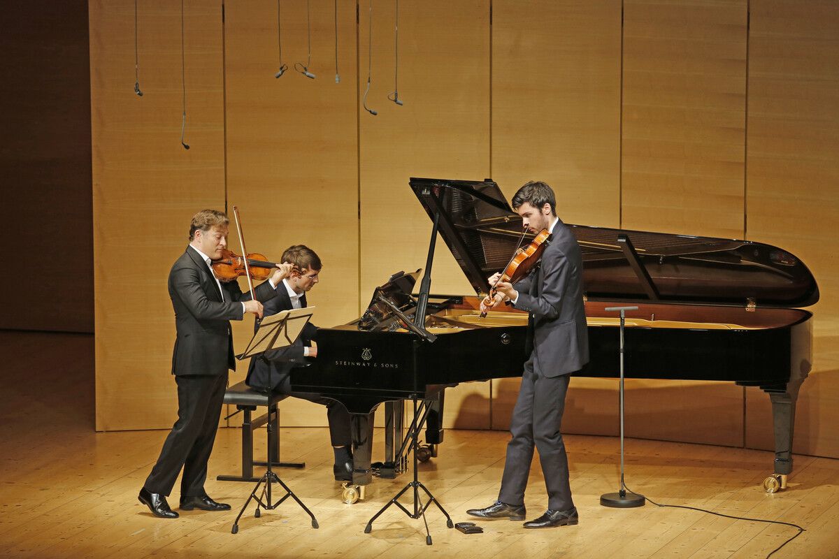 Renaud Capuçon (Violine), Guillaume Bellom (Klavier) und der Schubertiade-Debütant Paul Zientara. ⇒Schubertiade