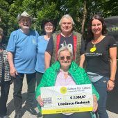 Flashmob-Erlös für „Geben für Leben“
