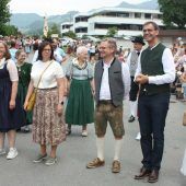 Musikverein feiert mit Politikprominenz