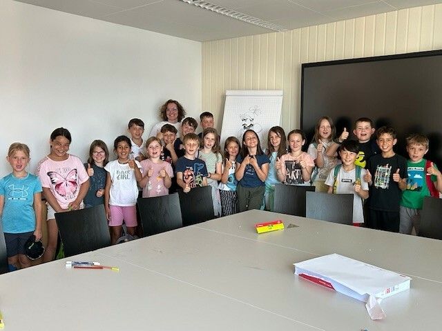 Vom Illustrationsworkshop mit Lukas Vogl waren die Kids total begeistert. ⇒STL
