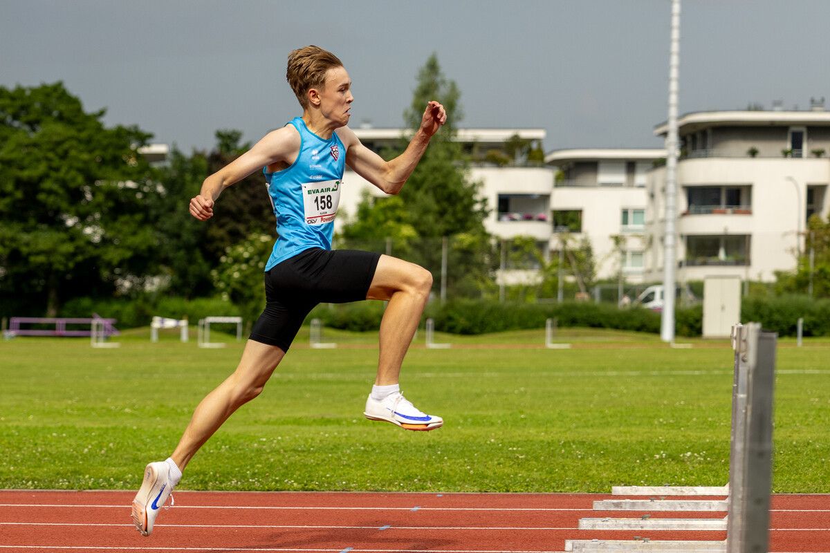 Zsombor Kluscik katapultierte sich mit seiner Siegerzeit über 400 m Hürden auf Rang zwei in der U18-Europarangliste.⇒ÖLV