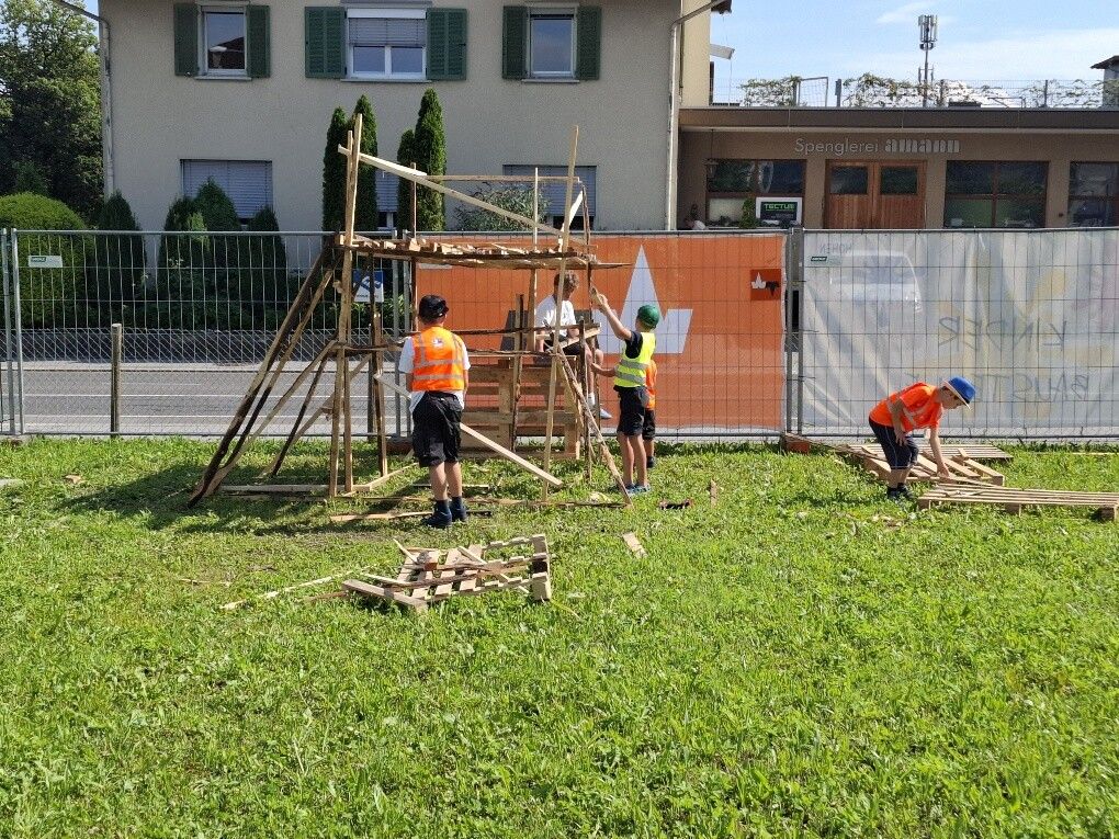 Am kommenden Montag öffnet die Kinderbaustelle.⇒Stadt