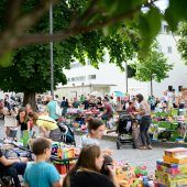 Spielzeugflohmarkt für Kinder