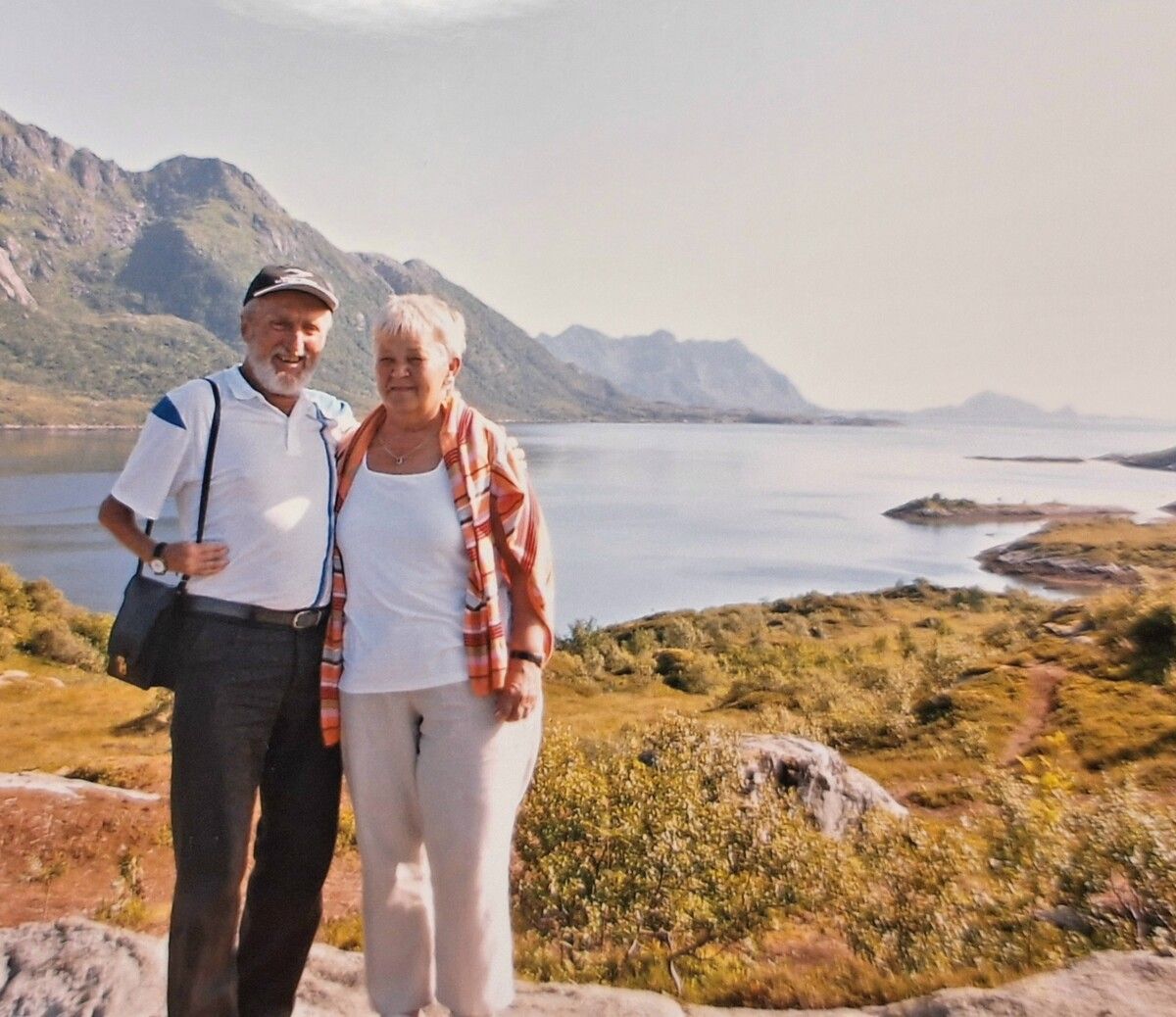 Bruno mit seiner Frau Getrud auf den Lofoten 2005.