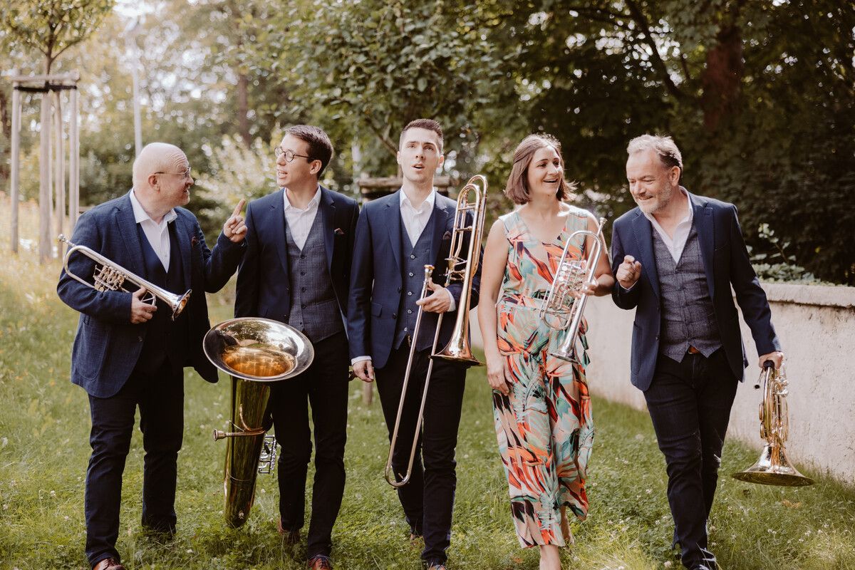 BU Harmonie Brass laden zum Konzert in die Villa Falkenhorst.⇒Tobias Epp