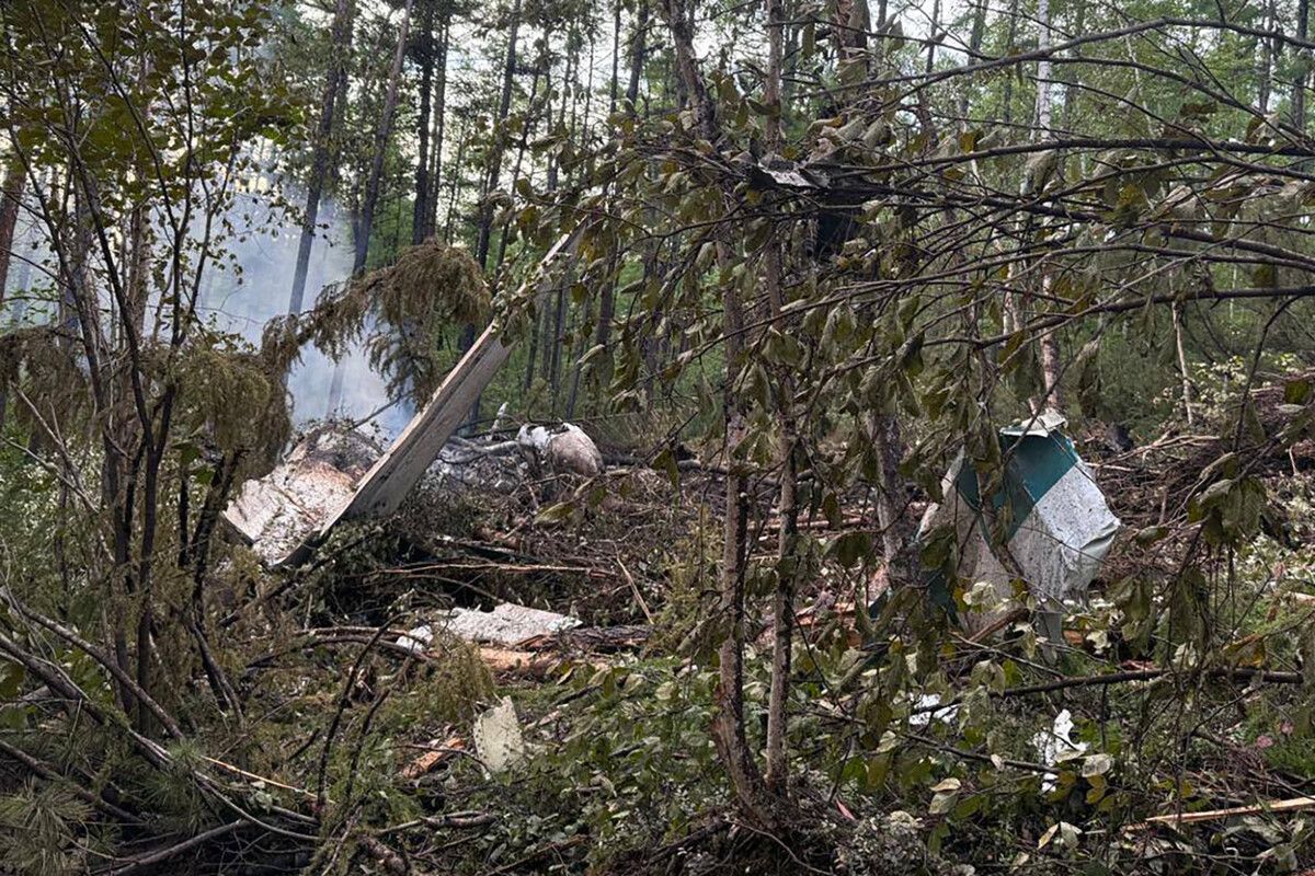 Das Wrack liegt mitten in der Taiga, die Bruchstücke sind weit voneinander entfernt. ⇒AFP