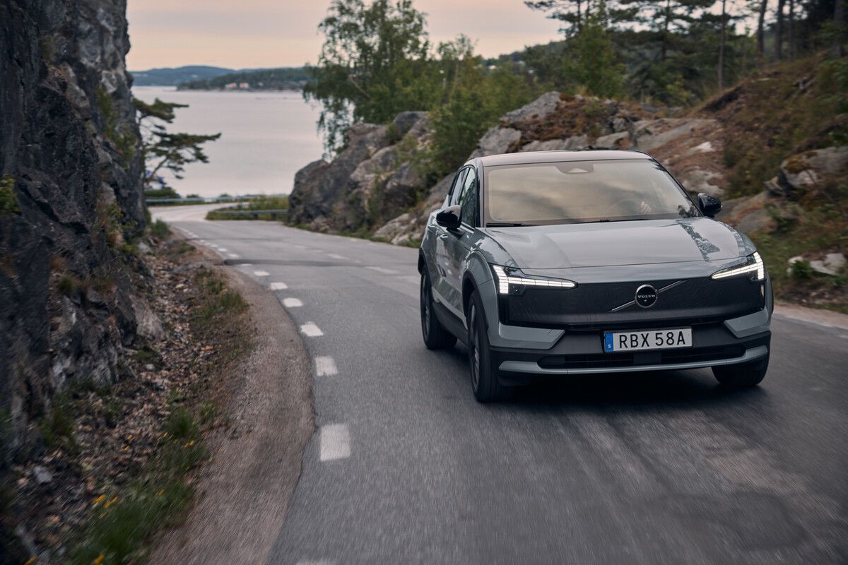 Den EX30 gibt es nun auch als Cross Country.⇒werk